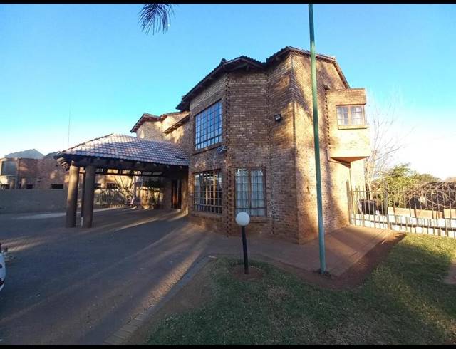 4 BEDROOM PROPERTY TO RENT IN RASLOUW